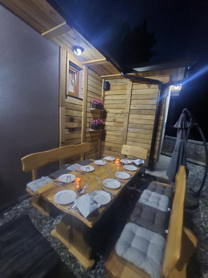 1060 Meet Eat Hike & Tour Villa Plav Exterior photo